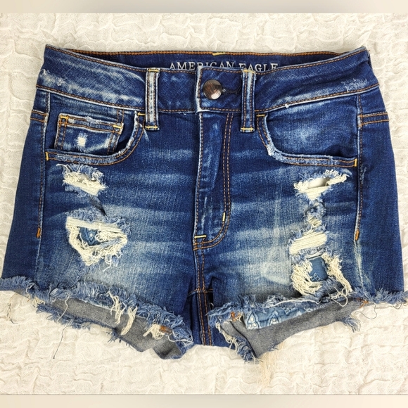 American Eagle Shorts Distressed Super Stretch Hi Rise Shortie Size 2 - Picture 1 of 9